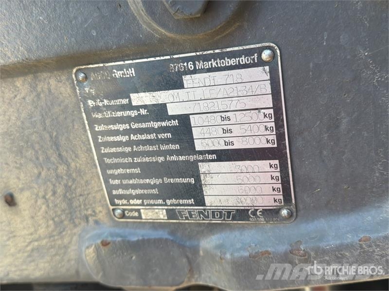 Fendt 818 Vario 4WD Tractor الجرارات