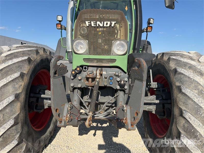 Fendt 818 Vario 4WD Tractor الجرارات