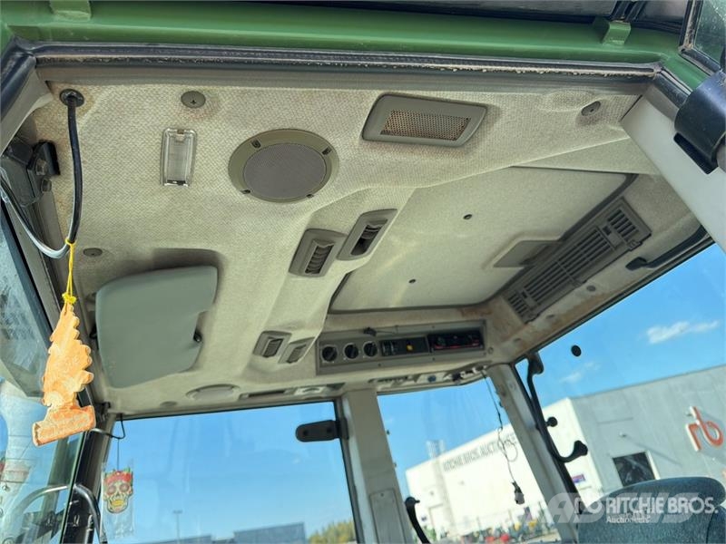 Fendt 818 Vario 4WD Tractor الجرارات