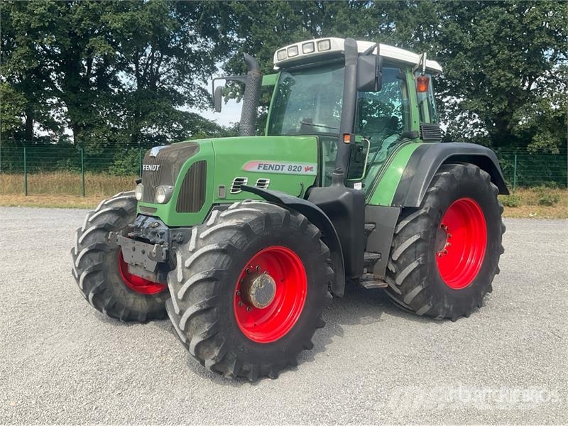 Fendt 820 Vario TMS 4WD Tractor Tractors