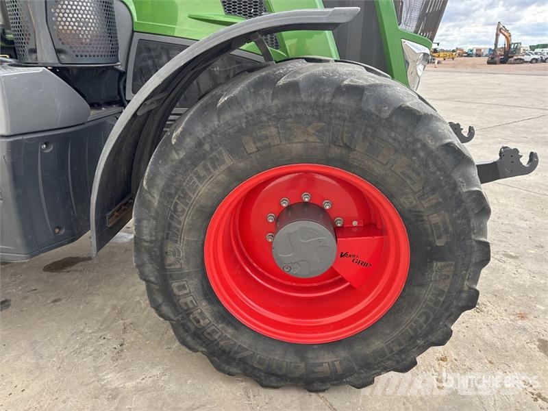 Fendt 824 Profi + 4x4 Tracteur Agricole 4WD Tractor トラクター