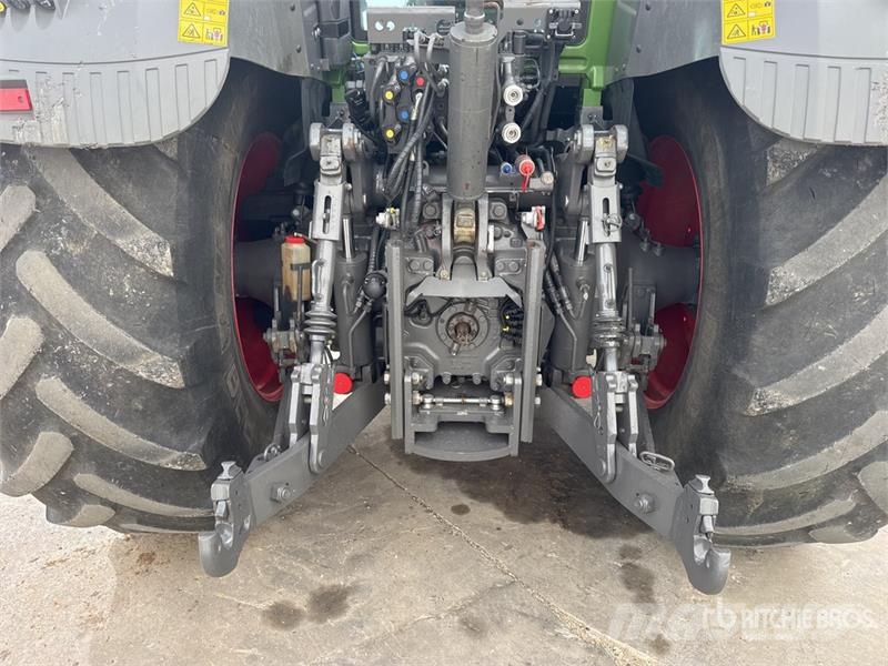Fendt 824 Profi + 4x4 Tracteur Agricole 4WD Tractor トラクター