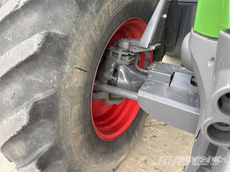 Fendt 824 Profi + 4x4 Tracteur Agricole 4WD Tractor トラクター