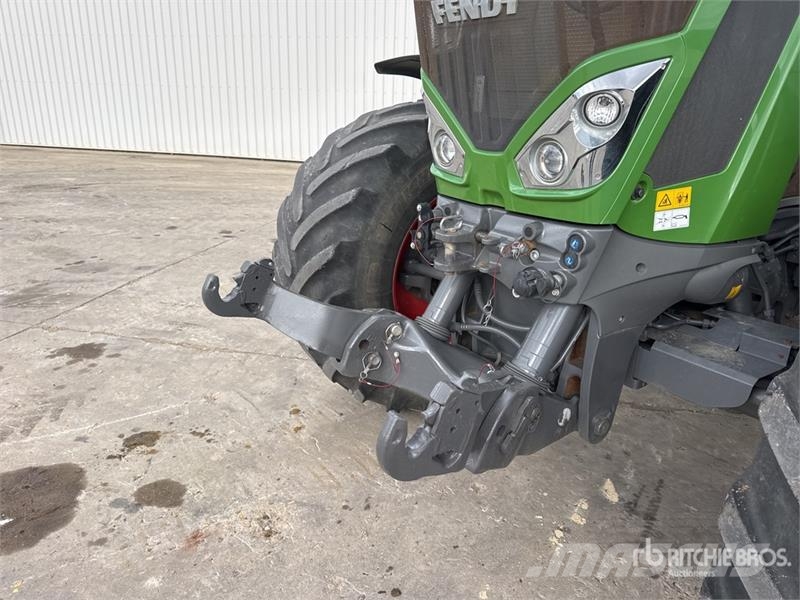 Fendt 824 Profi + 4x4 Tracteur Agricole 4WD Tractor トラクター