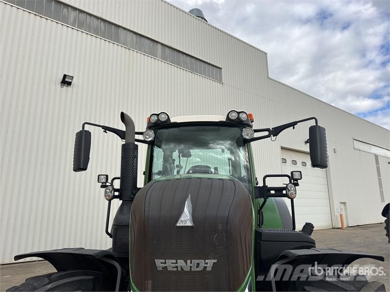 Fendt 824 Profi Plus 4x4 Tracteur Agricole 4WD Tractor Tracteur