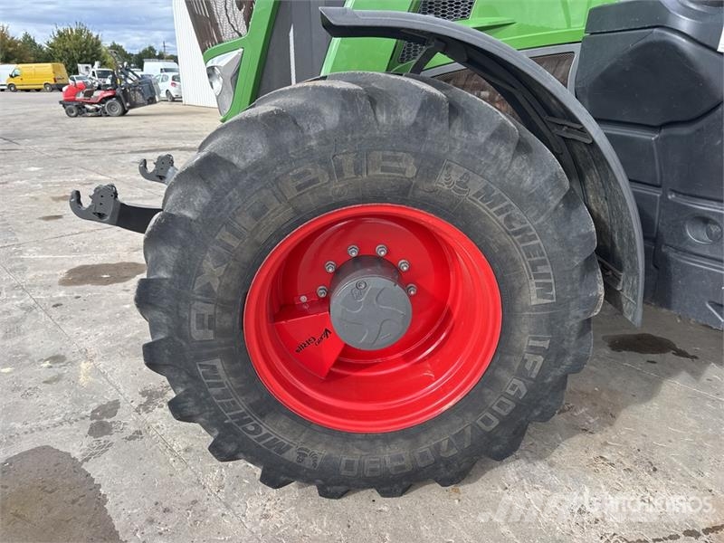 Fendt 824 Profi Plus 4x4 Tracteur Agricole 4WD Tractor Tracteur