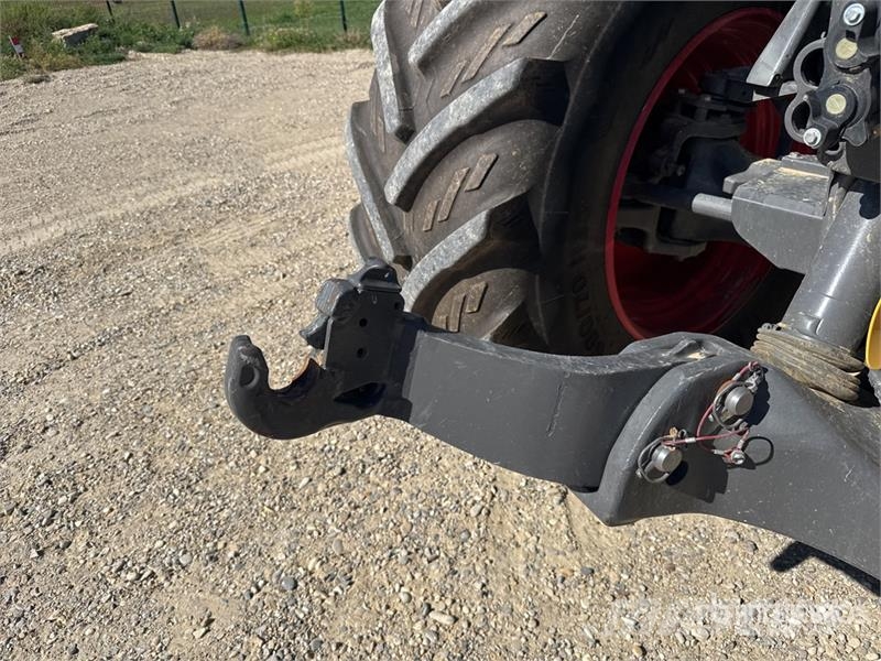Fendt 824 Vario Traktorok