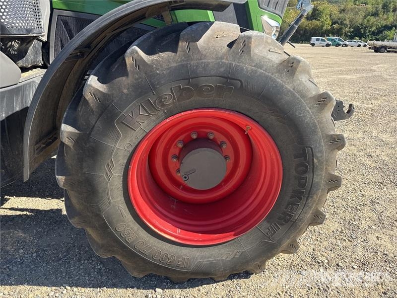 Fendt 824 Vario Profi Plus 4x4 Tracteur Agricole 4WD Tra Tracteur