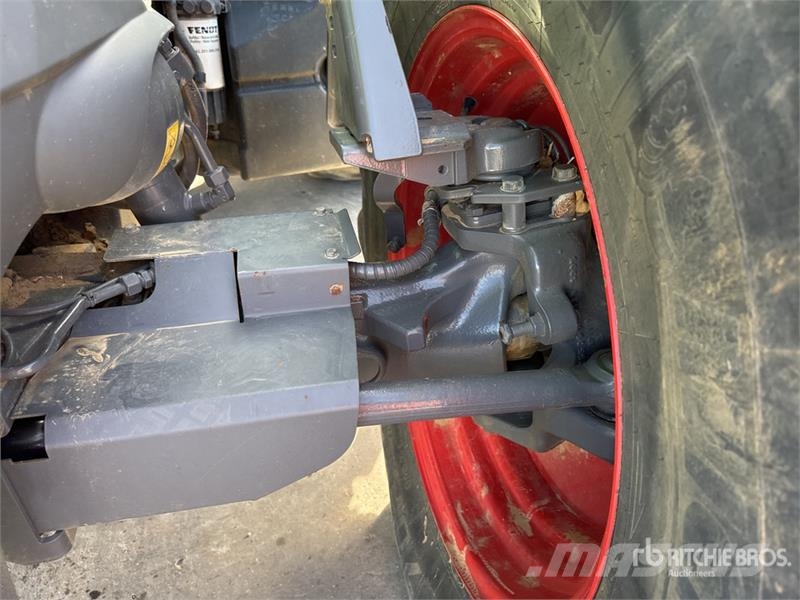 Fendt 824 Vario Profi Plus 4x4 Tracteur Agricole 4WD Tra Tracteur