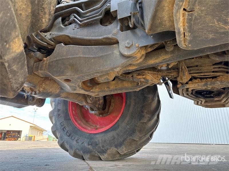 Fendt 824 Vario Profi Plus 4x4 Tracteur Agricole 4WD Tra Tracteur