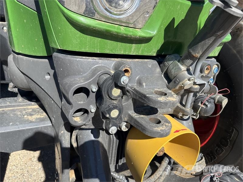 Fendt 824 Vario Profi Plus 4x4 Tracteur Agricole 4WD Tra Tracteur