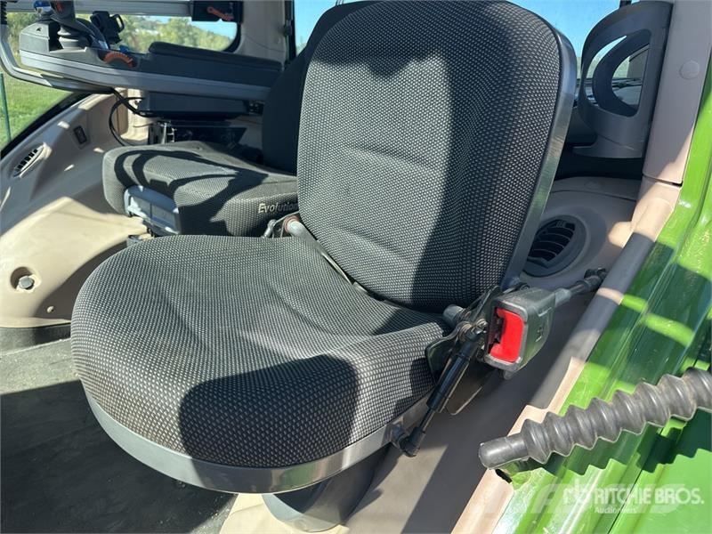 Fendt 824 Vario Profi Plus 4x4 Tracteur Agricole 4WD Tra Tracteur