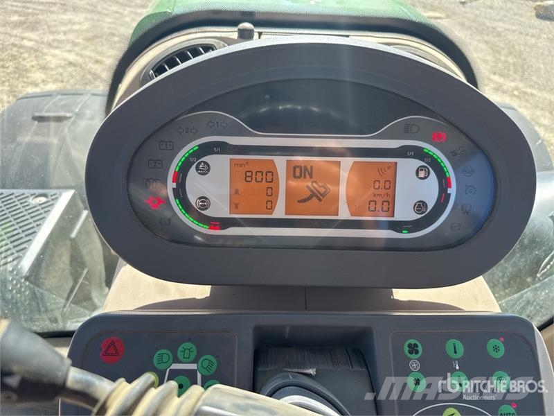Fendt 824 Vario Profi Plus 4x4 Tracteur Agricole 4WD Tra Tracteur