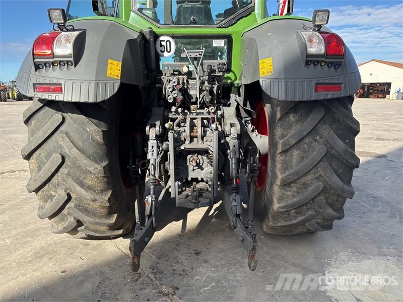 Fendt 824 Vario Profi Plus 4x4 Tracteur Agricole 4WD Tra Tracteur