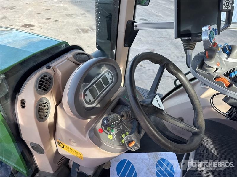Fendt 824 Vario Profi Plus 4x4 Tracteur Agricole 4WD Tra Tracteur