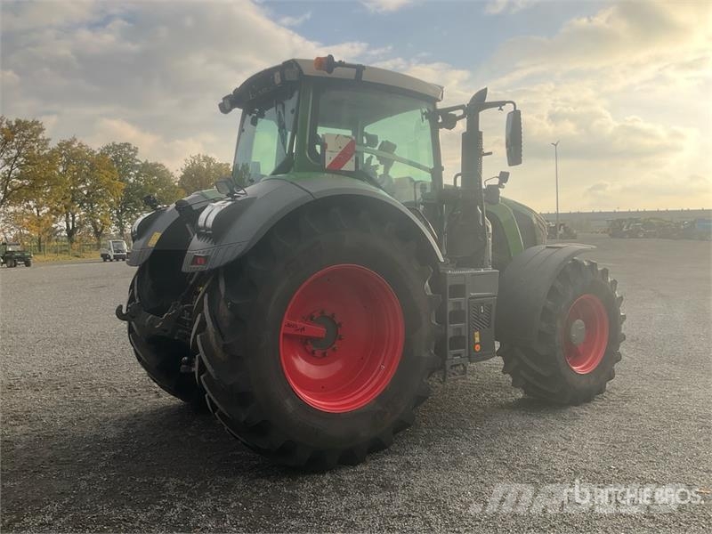 Fendt 826 Profi Plus 4WD Tractor Traktorer