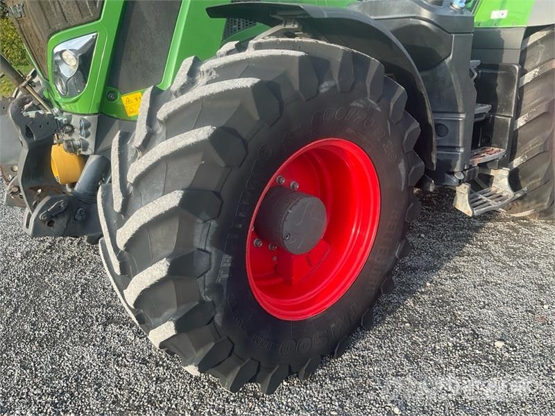 Fendt 826 Profi Plus 4WD Tractor Traktorer