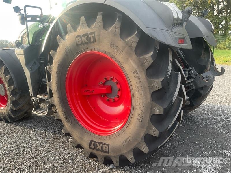 Fendt 826 Profi Plus 4WD Tractor Traktorer