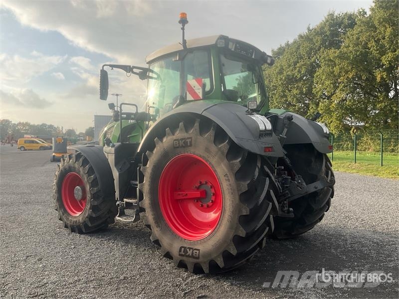 Fendt 826 Profi Plus 4WD Tractor Traktorer