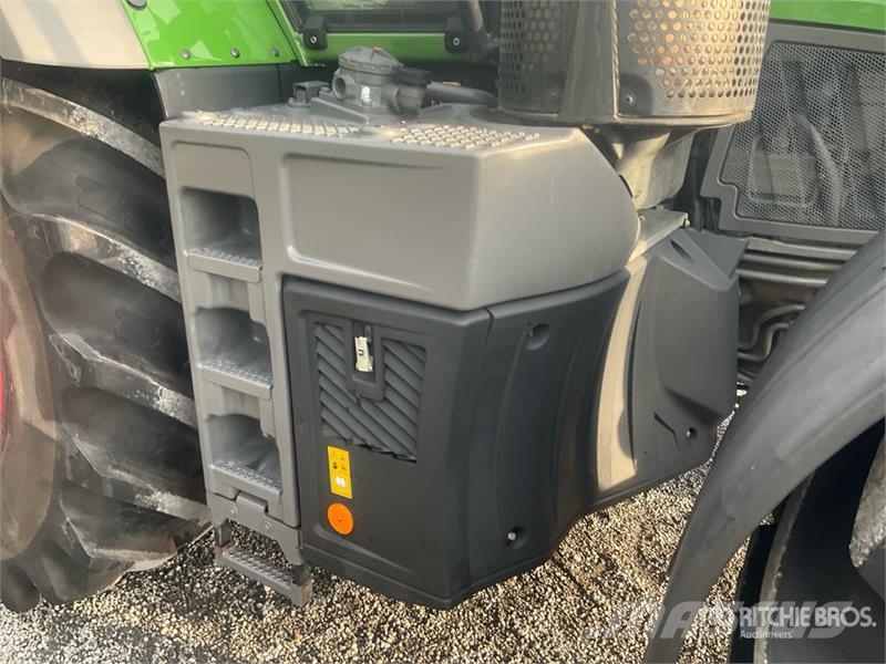 Fendt 826 Profi Plus 4WD Tractor Traktorer