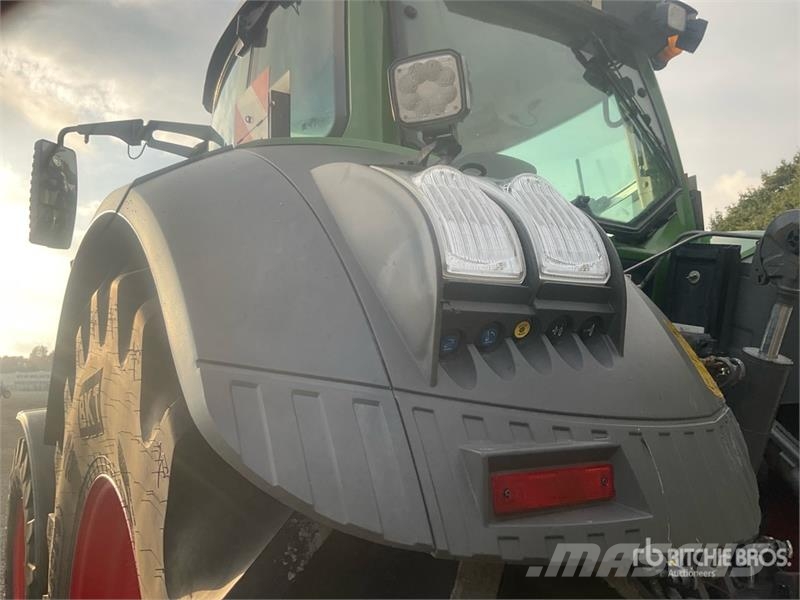 Fendt 826 Profi Plus 4WD Tractor Traktorer