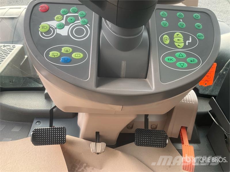 Fendt 826 Profi Plus 4WD Tractor Traktorer