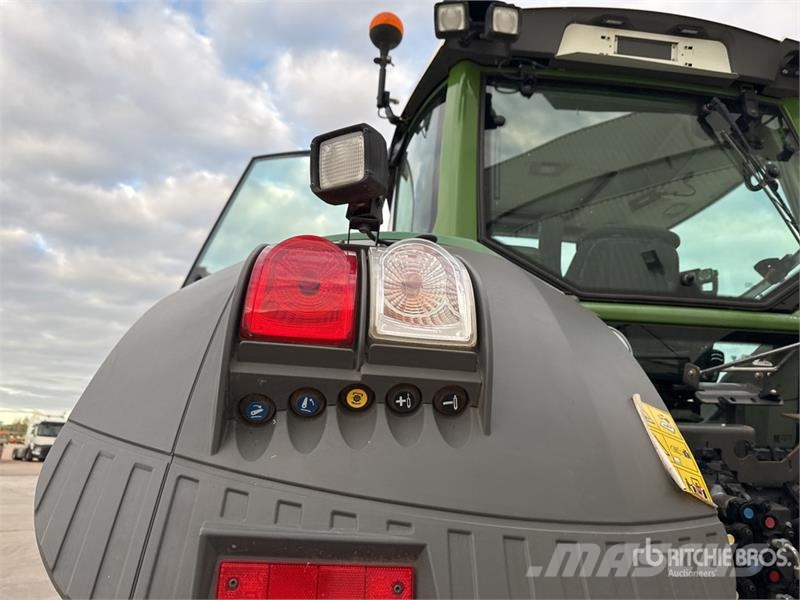 Fendt 826 Vario Profi Plus 4x4 Tracteur Agricole 4WD Tra Tracteur