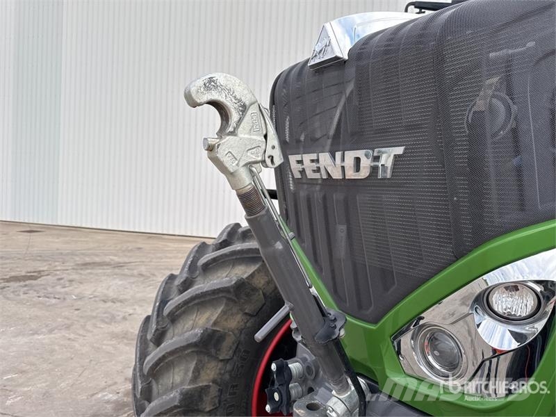 Fendt 826 Vario Profi Plus 4x4 Tracteur Agricole 4WD Tra Tracteur