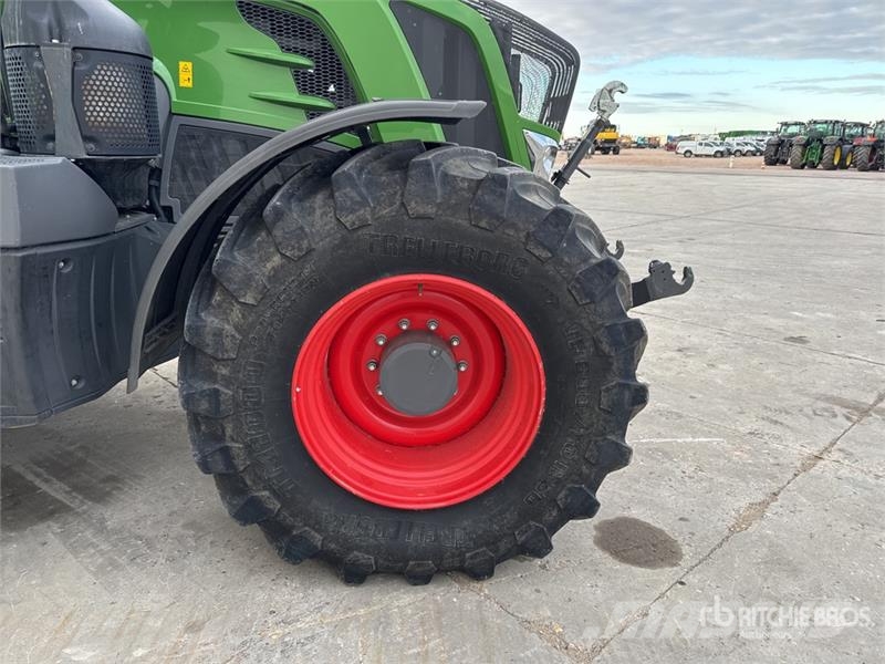 Fendt 826 Vario Profi Plus 4x4 Tracteur Agricole 4WD Tra Tracteur