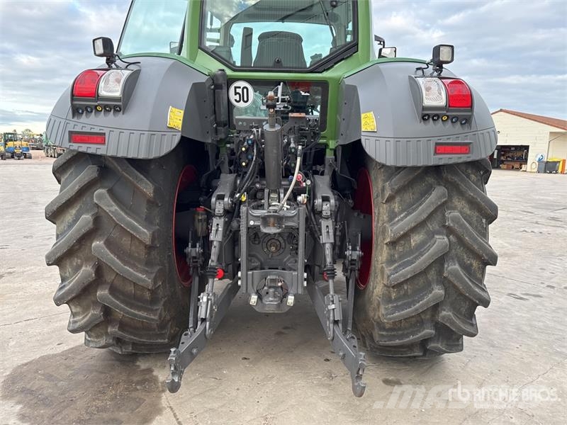 Fendt 826 Vario Profi Plus 4x4 Tracteur Agricole 4WD Tra Tracteur