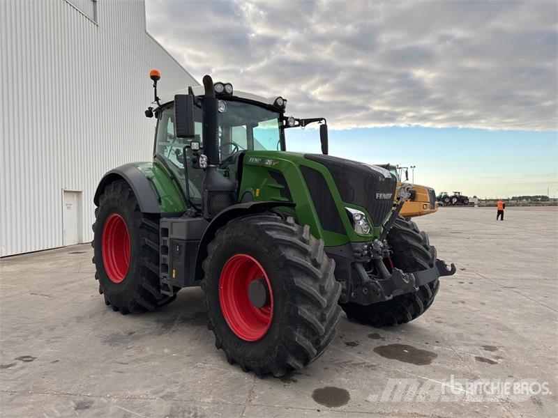 Fendt 826 Vario Profi Plus 4x4 Tracteur Agricole 4WD Tra Tracteur