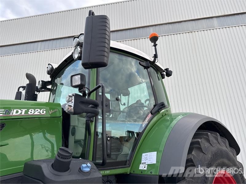 Fendt 826 Vario Profi Plus 4x4 Tracteur Agricole 4WD Tra Tracteur