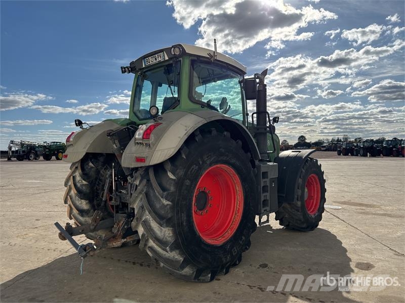 Fendt 828 Vario Traktory