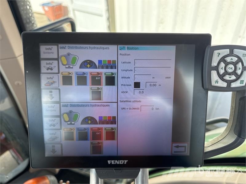 Fendt 828 Vario Traktory