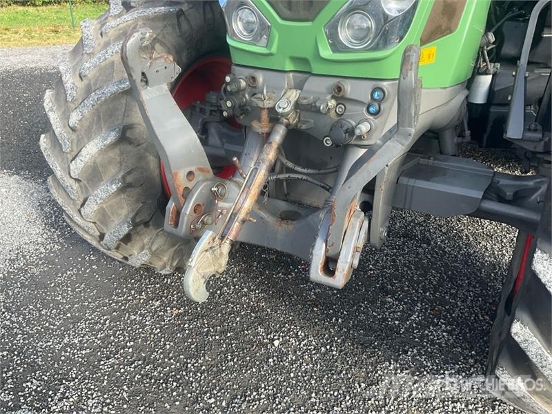 Fendt 828 Vario 트랙터