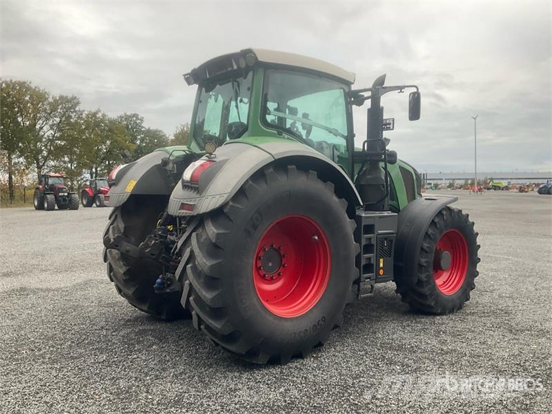 Fendt 828 Vario Traktoren