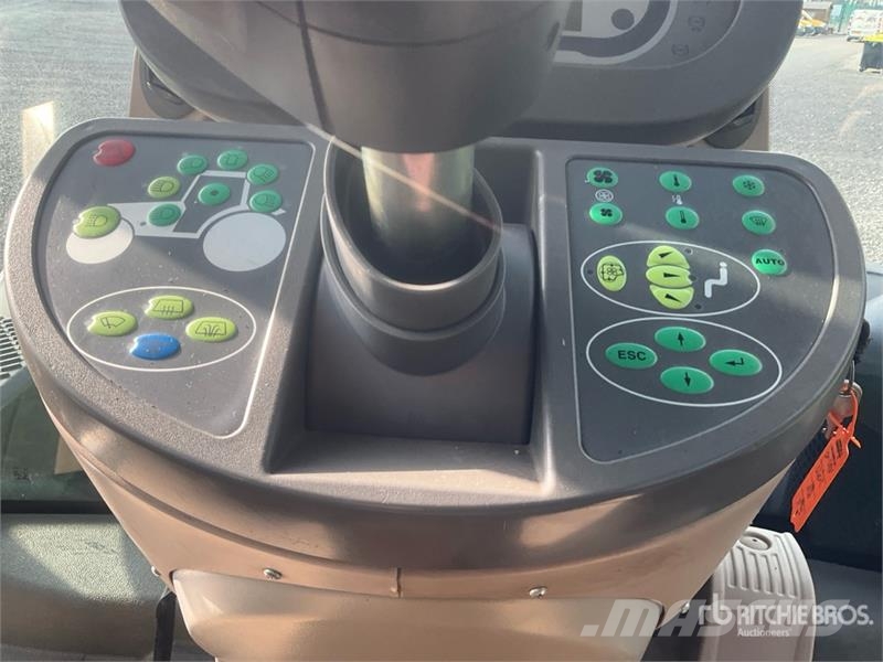 Fendt 828 Vario 트랙터