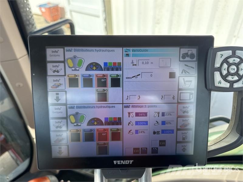 Fendt 828 Vario Traktory