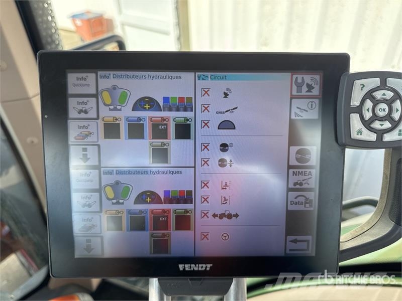 Fendt 828 Vario Traktory