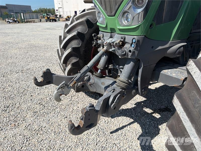 Fendt 828 Vario Traktorer