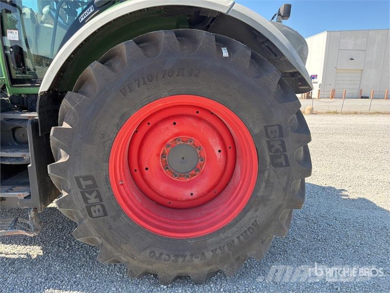 Fendt 828 Vario Traktorer