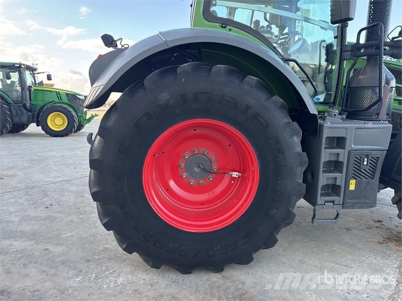 Fendt 828 Vario Profi Plus 4x4 Tracteur Agricole 4WD Tra Tracteur
