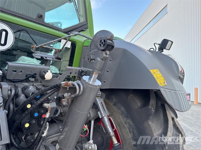Fendt 828 Vario Profi Plus 4x4 Tracteur Agricole 4WD Tra Tracteur