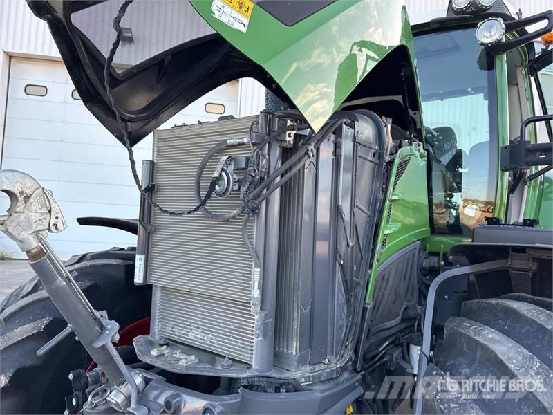 Fendt 828 Vario Profi Plus 4x4 Tracteur Agricole 4WD Tra Tracteur