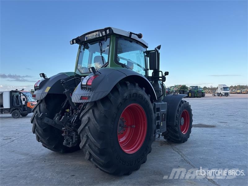 Fendt 828 Vario Profi Plus 4x4 Tracteur Agricole 4WD Tra Tracteur