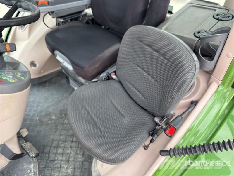 Fendt 828 Vario Profi Plus 4x4 Tracteur Agricole 4WD Tra Τρακτέρ