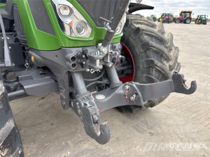 Fendt 828 Vario Profi Plus 4x4 Tracteur Agricole 4WD Tra Τρακτέρ