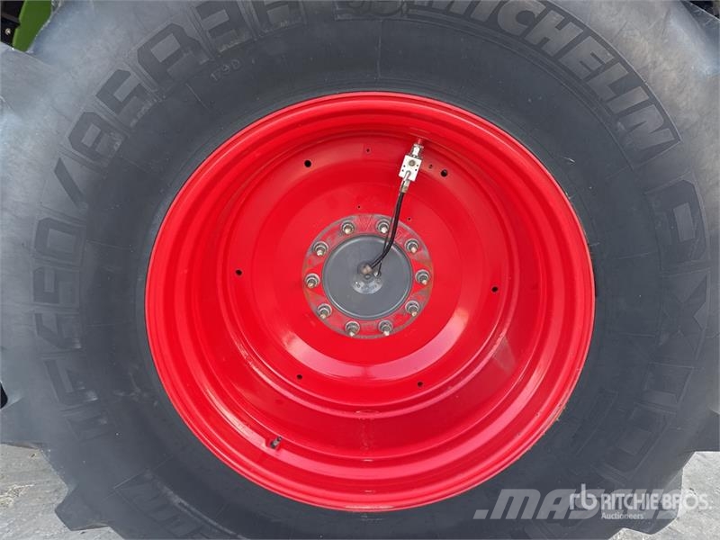 Fendt 828 Vario Profi Plus 4x4 Tracteur Agricole 4WD Tra Tracteur