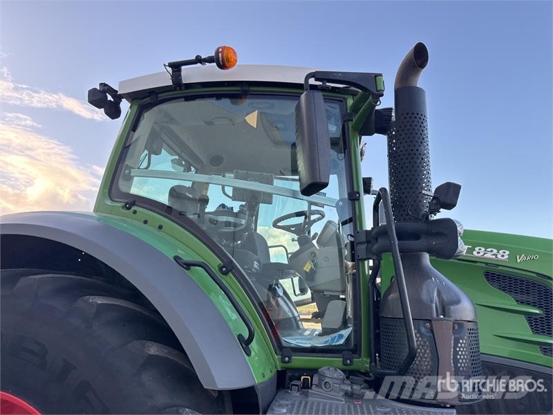 Fendt 828 Vario Profi Plus 4x4 Tracteur Agricole 4WD Tra Tracteur