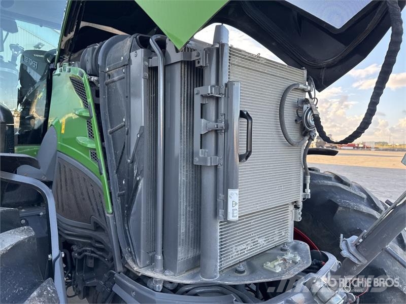 Fendt 828 Vario Profi Plus 4x4 Tracteur Agricole 4WD Tra Tracteur